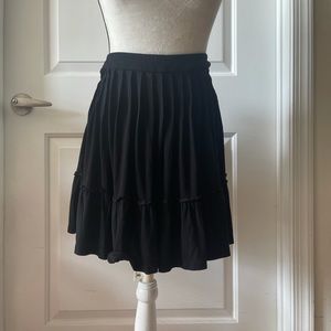 BCBGMAXAZRIA cute skirt